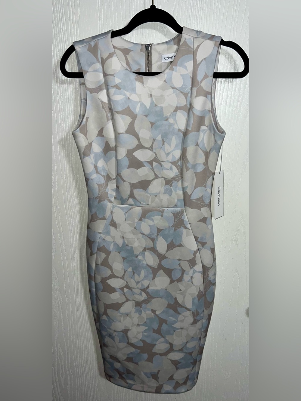 NWT Calvin Klein Sleeveless Leaf-Print Sheath Dress in Blue and Gray Size 4